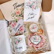 Подаръчна кутия за жена в Gifty.bg