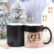 Коледни чаши за кафе с момиче